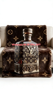 LV Decanter Throw IMG_3020